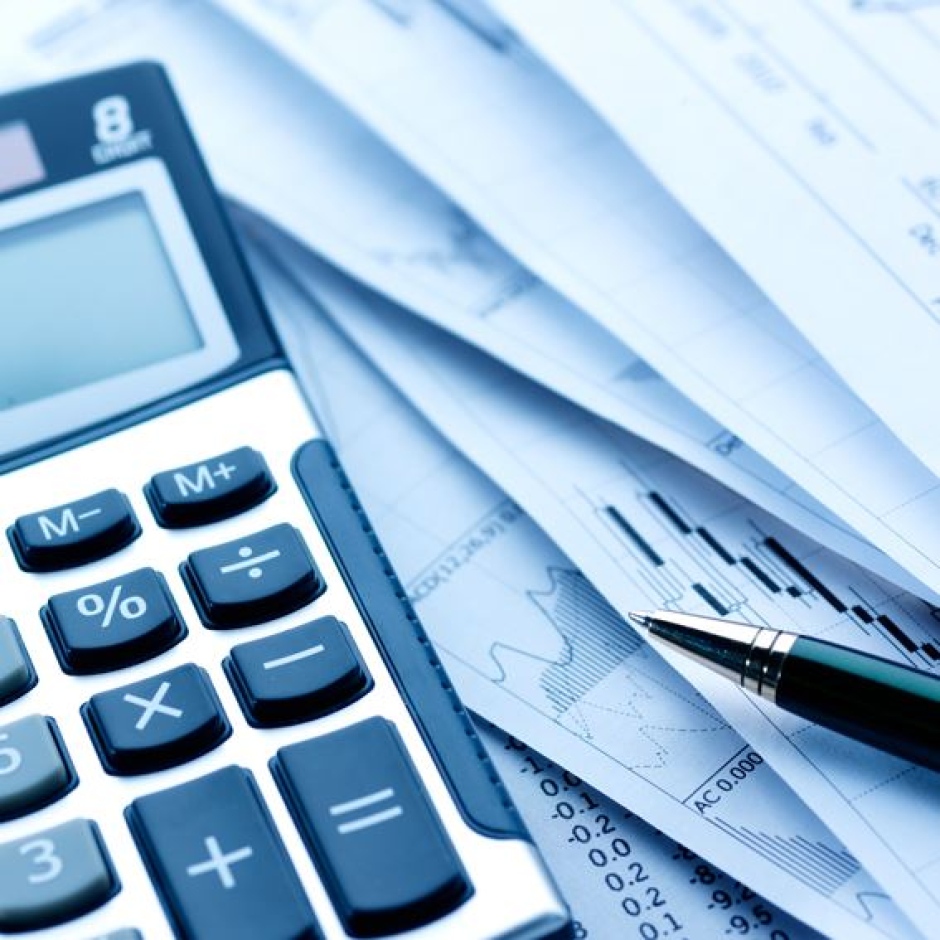 Fornecedores de serviços tem até o mês de Maio para entregar declaração de quitação anual de débitos aos consumidores.
